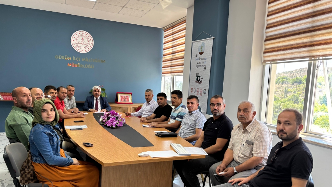 2024-2025 Eğitim Öğretim Yılı Sene Sonu Müdürler Kurulu Toplantısı Yapıldı.